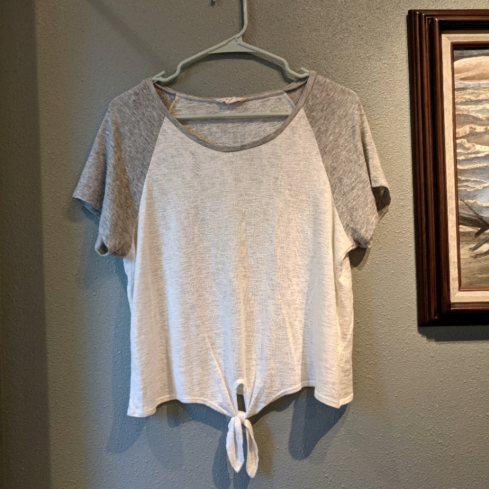 Tee shirt